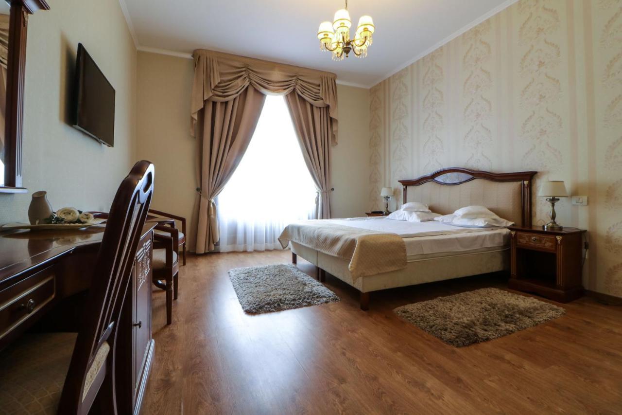 Astoria Grand Hotel أرادايا المظهر الخارجي الصورة