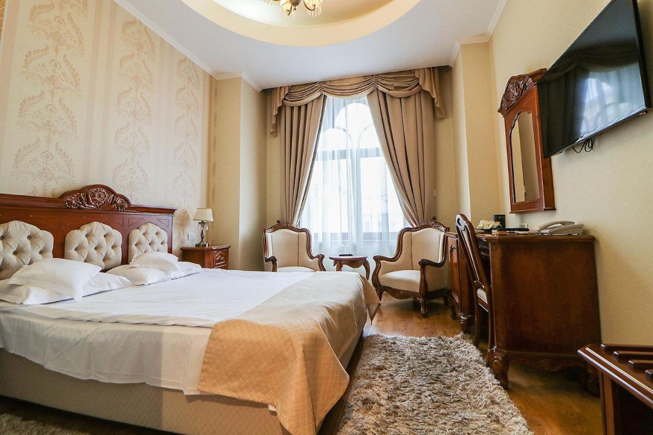 Astoria Grand Hotel أرادايا المظهر الخارجي الصورة