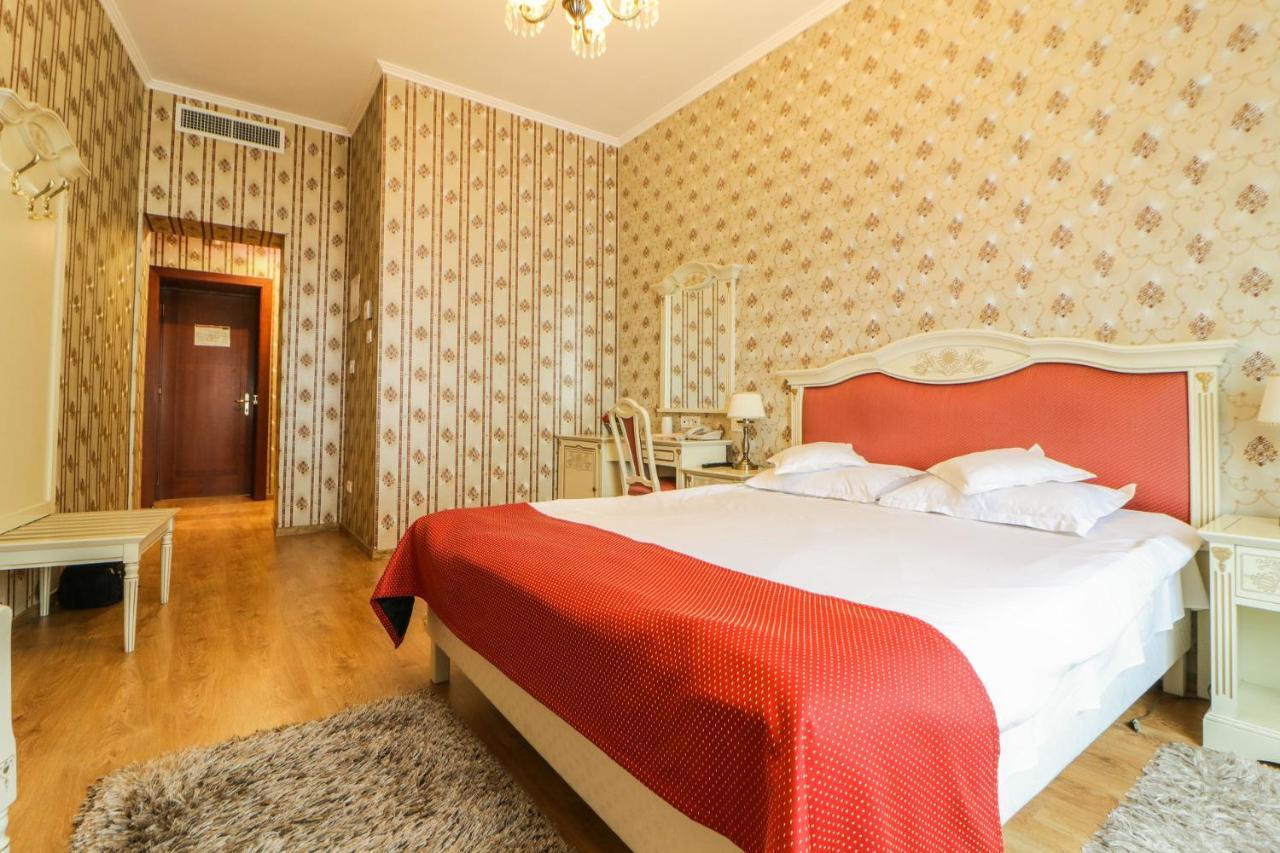 Astoria Grand Hotel أرادايا المظهر الخارجي الصورة