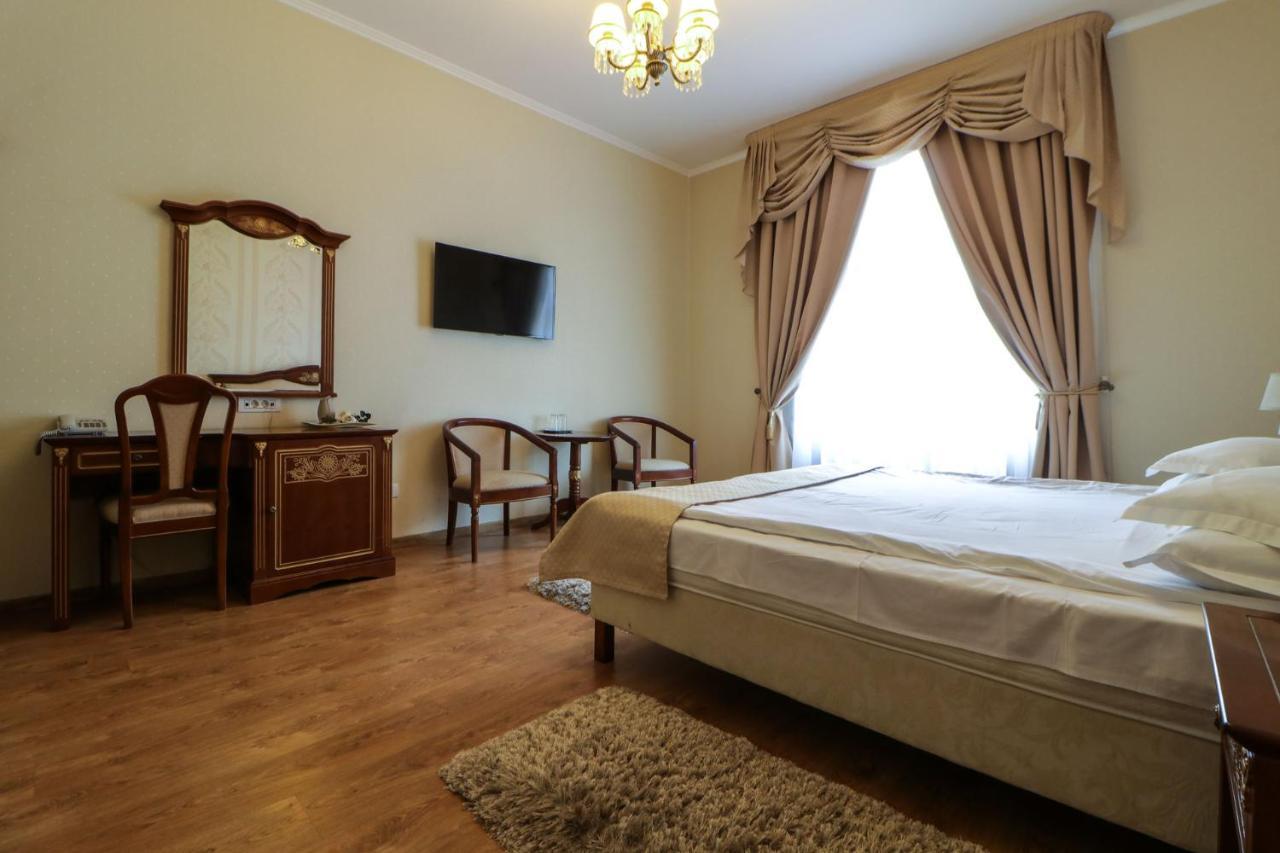 Astoria Grand Hotel أرادايا المظهر الخارجي الصورة